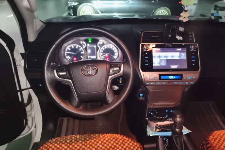 Used Toyota Prado 2019 3.5L Automatic TX-L Deluxe Edition Steering Wheel