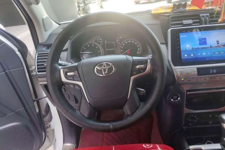 Used Toyota Prado 2019 3.5L Automatic TX-L Deluxe Edition with Rear-Mounted Spare Tire Steering Wheel