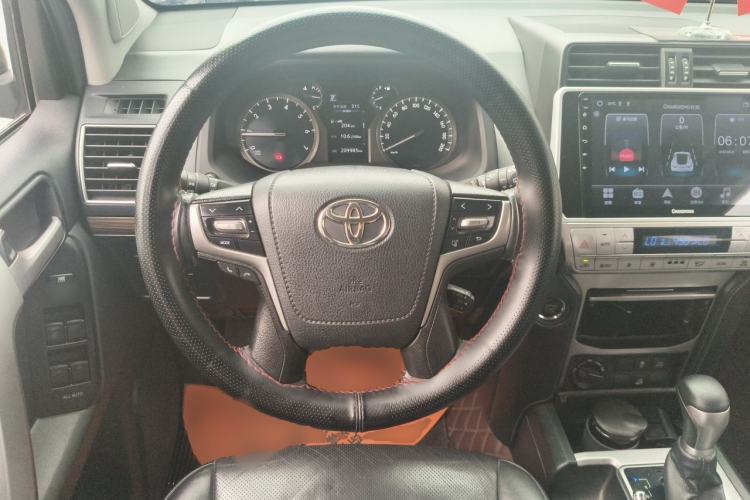 Used Toyota Prado 2019 3.5L Automatic TX-L Deluxe Edition with Rear-Mounted Spare Tire Steering Wheel