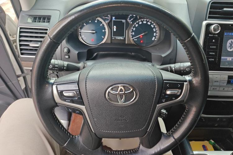 Used Toyota Prado 2019 3.5L Automatic TX-L Deluxe Edition with Rear-Mounted Spare Tire Steering Wheel