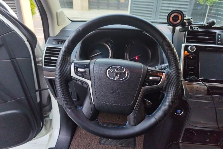 Used Toyota Prado 2019 3.5L Automatic TX-L Deluxe Edition Steering Wheel