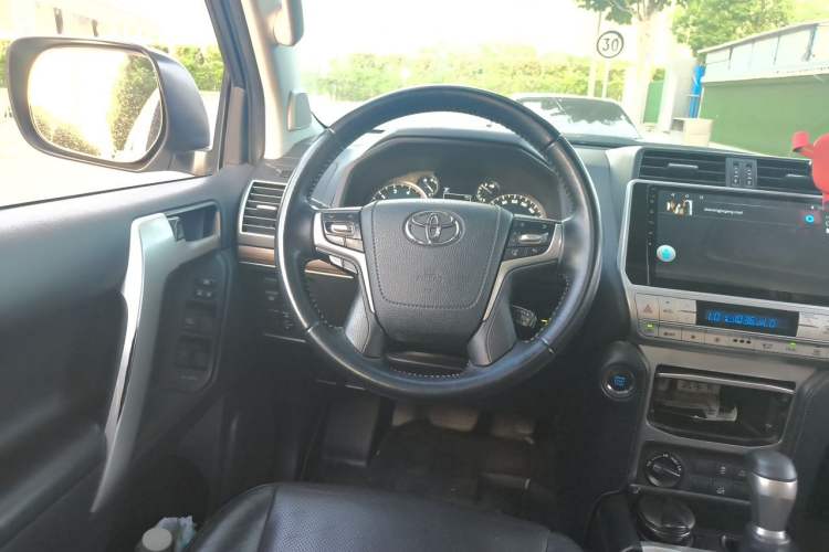 Used Toyota Prado 2019 3.5L Automatic TX-L Deluxe Edition Steering Wheel