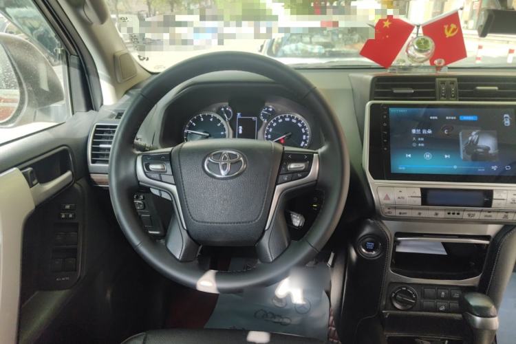 Used Toyota Prado 2019 3.5L Automatic TX-L Deluxe Edition with Rear-Mounted Spare Tire Steering Wheel