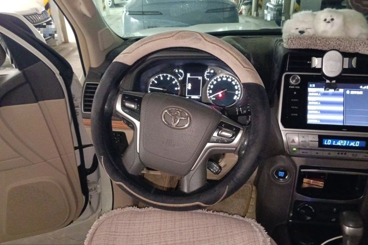 Used Toyota Prado 2019 3.5L Automatic TX-L Deluxe Edition with Rear-Mounted Spare Tire Steering Wheel
