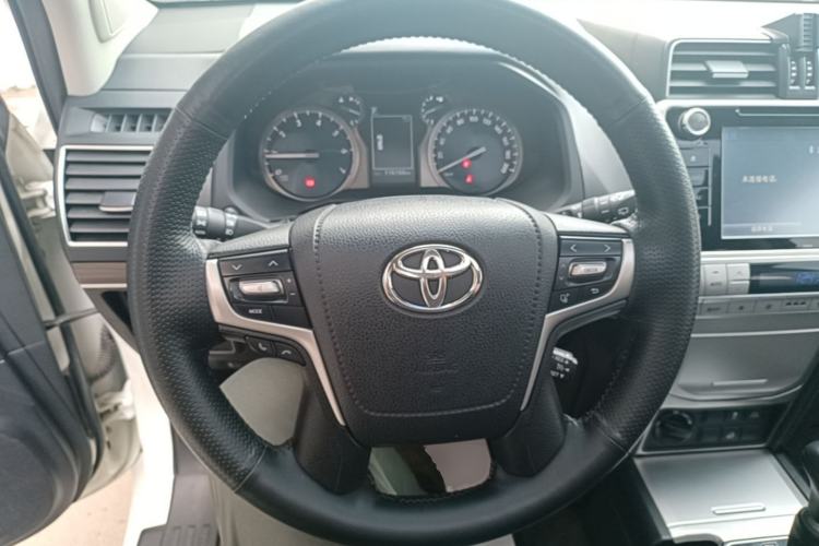 Used Toyota Prado 2019 3.5L Automatic TX-L Deluxe Edition with Rear-Mounted Spare Tire Steering Wheel