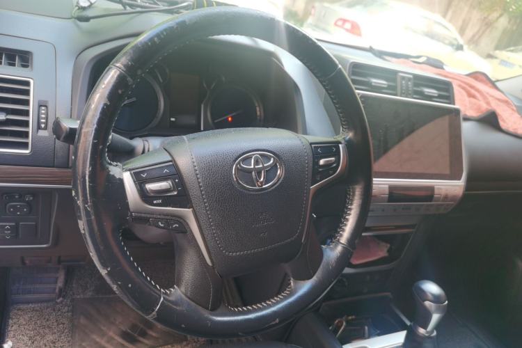 Used Toyota Prado 2019 3.5L Automatic TX-L Deluxe Edition with Rear-Mounted Spare Tire Steering Wheel