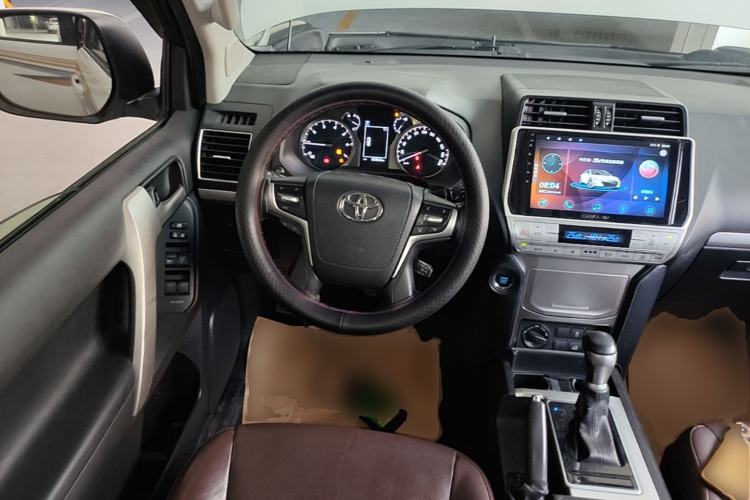 Used Toyota Prado 2019 3.5L Automatic TX-L Deluxe Edition with Rear-Mounted Spare Tire Steering Wheel