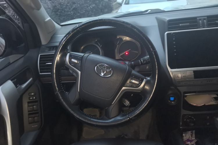 Used Toyota Prado 2019 3.5L Automatic TX-L Deluxe Edition with Rear-Mounted Spare Tire Steering Wheel