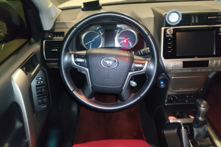 Used Toyota Prado 2019 3.5L Automatic TX-L Deluxe Edition Steering Wheel