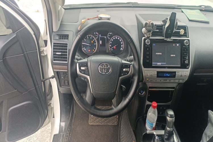 Used Toyota Prado 2019 3.5L Automatic TX-L Deluxe Edition with Rear-Mounted Spare Tire Steering Wheel