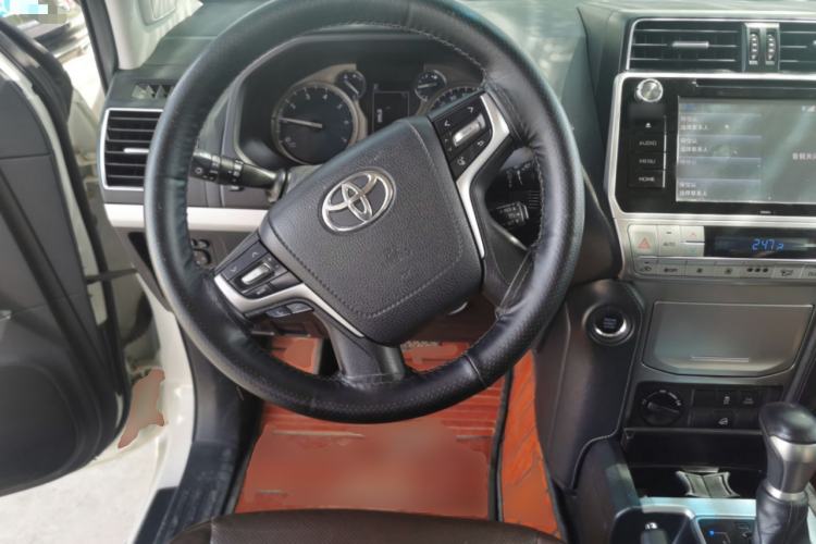 Used Toyota Prado 2019 3.5L Automatic TX-L Deluxe Edition Steering Wheel