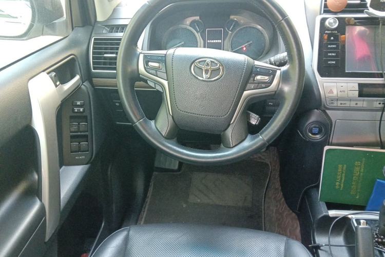 Used Toyota Prado 2019 3.5L Automatic TX-L Deluxe Edition Steering Wheel