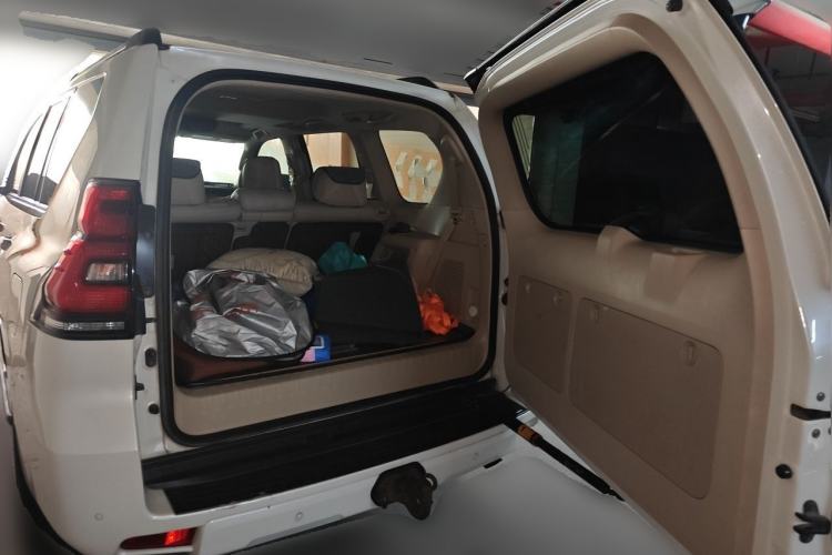 Used Toyota Prado  Trunk