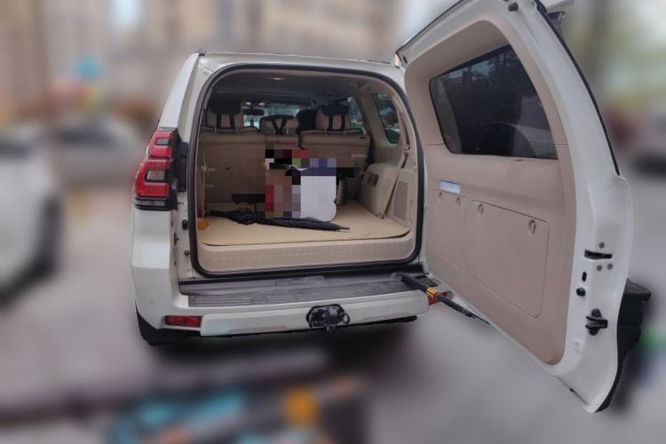 Used Toyota Prado  Trunk