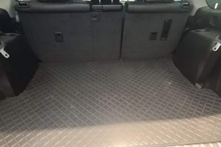 Used Toyota Prado 2019 3.5L Automatic TX-L Deluxe Edition with Rear-Mounted Spare Tire Trunk