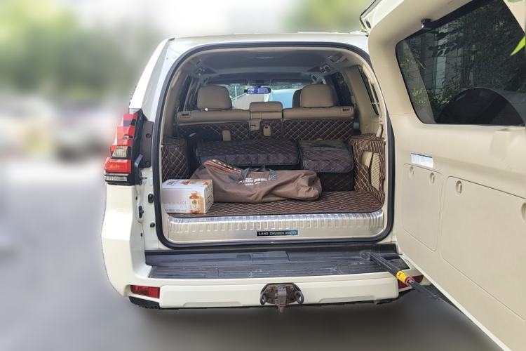 Used Toyota Prado  Trunk