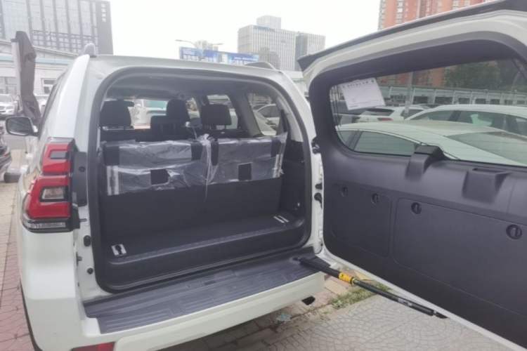 Used Toyota Prado 2019 3.5L Automatic TX-L Deluxe Edition Trunk
