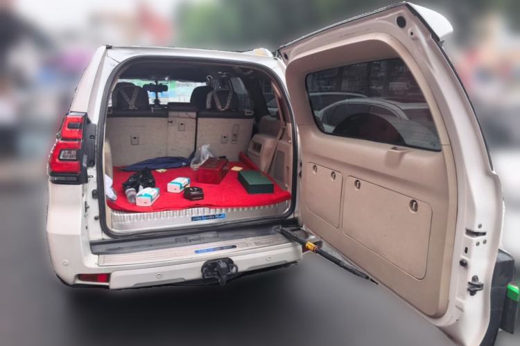 Used Toyota Prado  Trunk