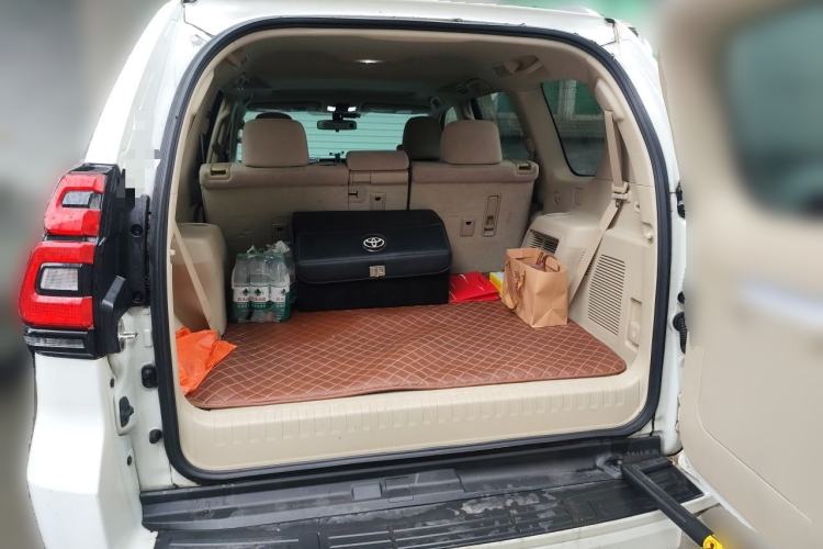 Used Toyota Prado  Trunk