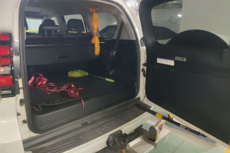 Used Toyota Prado 2019 3.5L Automatic TX-L Deluxe Edition with Rear-Mounted Spare Tire Trunk