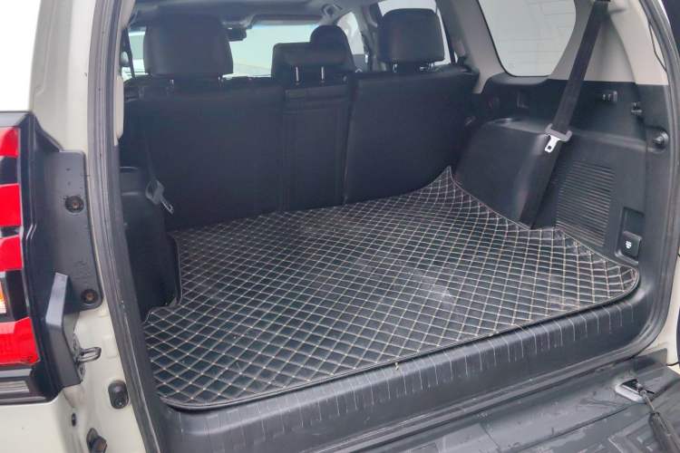 Used Toyota Prado 2019 3.5L Automatic TX-L Deluxe Edition with Rear-Mounted Spare Tire Trunk