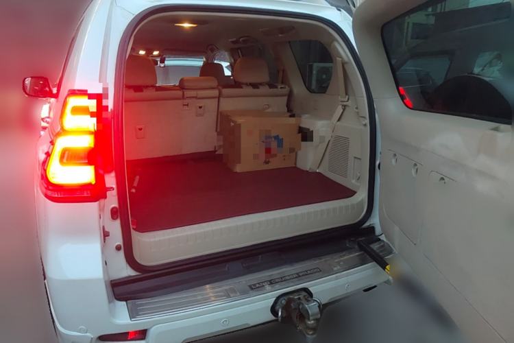 Used Toyota Prado  Trunk