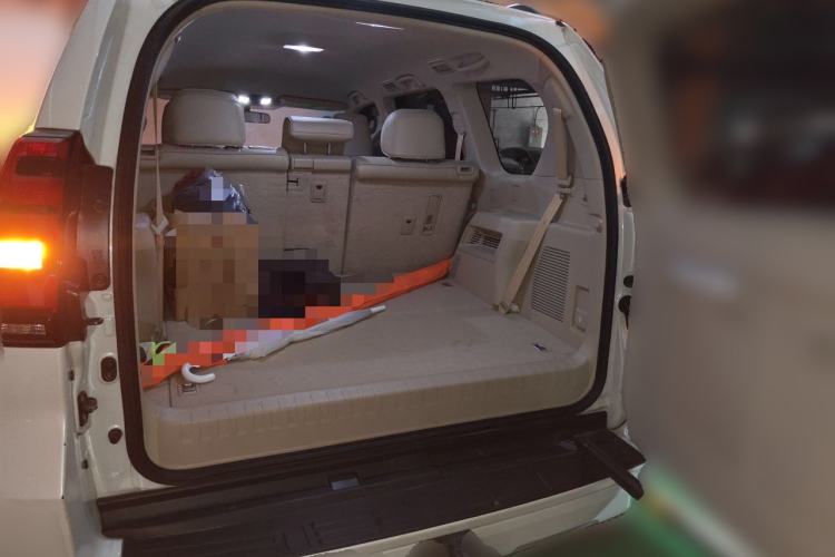 Used Toyota Prado  Trunk