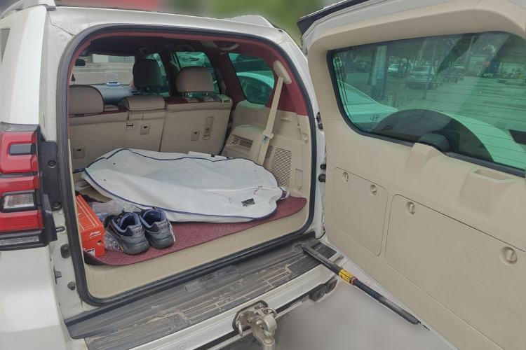 Used Toyota Prado  Trunk