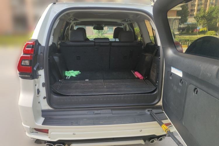 Used Toyota Prado 2019 3.5L Automatic TX-L Deluxe Edition with Rear-Mounted Spare Tire Trunk