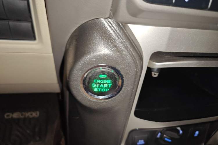 Used Toyota Prado 2019 2.7L TX-L U.S. Specification Vehicle Key
