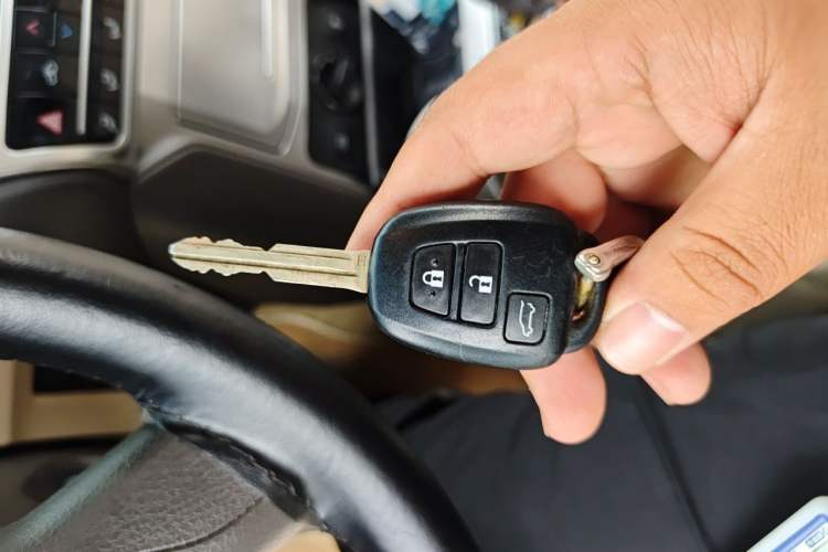 Used Toyota Prado  Vehicle Key