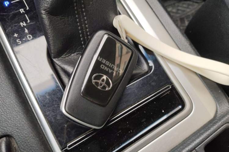 Used Toyota Prado  Vehicle Key