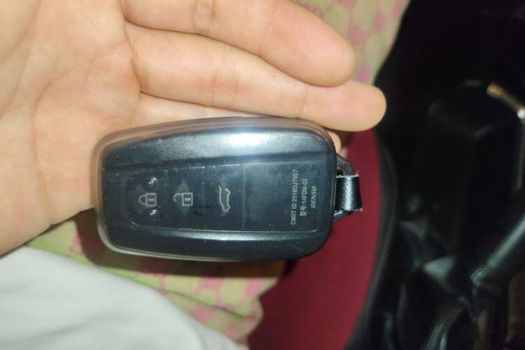 Used Toyota Prado 2019 3.5L Automatic TX-L Deluxe Edition Vehicle Key