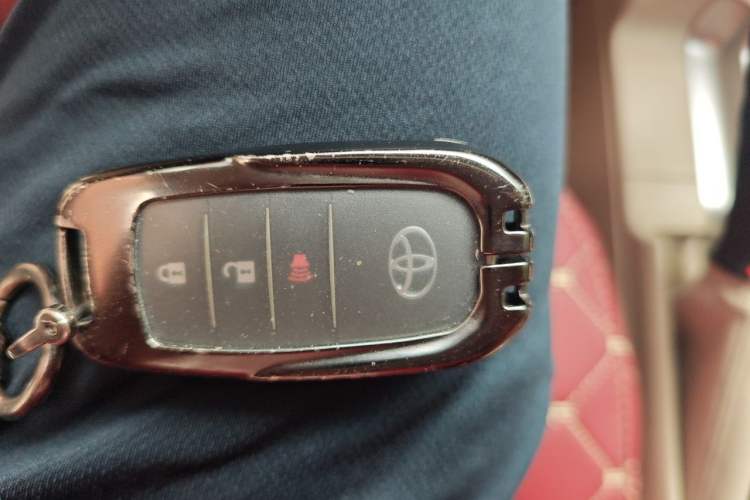 Used Toyota Prado  Vehicle Key