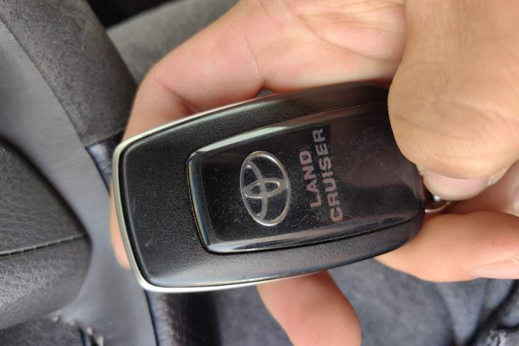 Used Toyota Prado  Vehicle Key