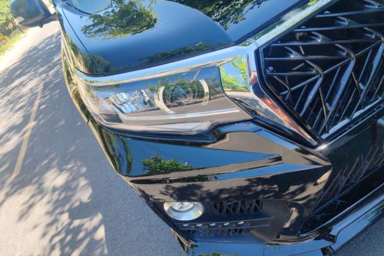 Used Toyota Prado  Right Front Headlight