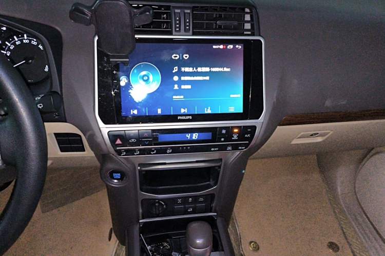 Used Toyota Prado 2020 4.0L TX-L Middle East Audio And AC Panel