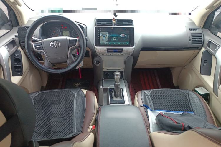 Used Toyota Prado  Center Console