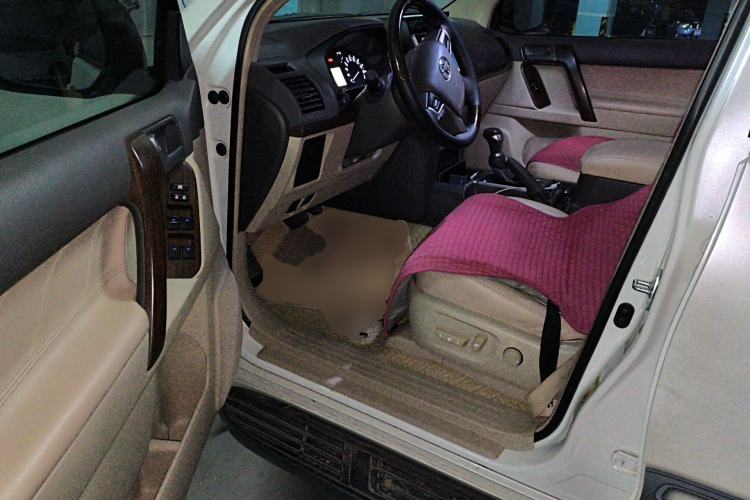 Used Toyota Prado 2020 4.0L TX-L Middle East Driver Seat