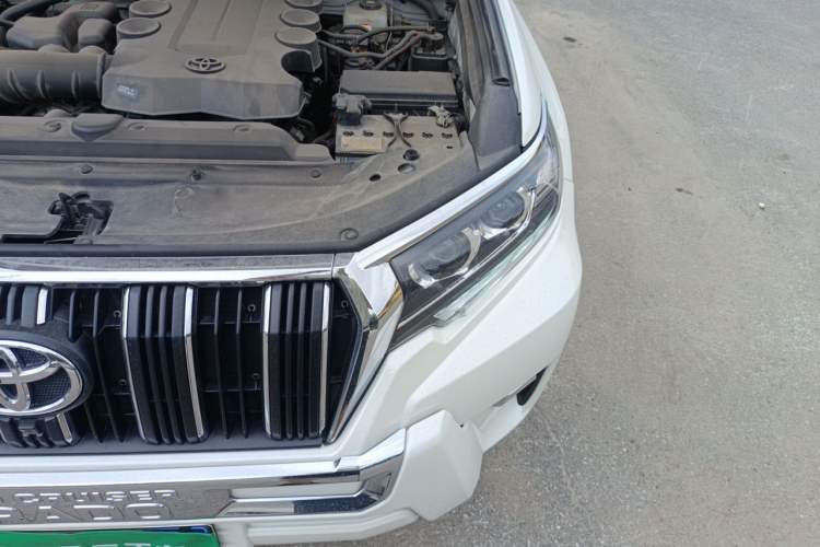 Used Toyota Prado  Engine Bay Left