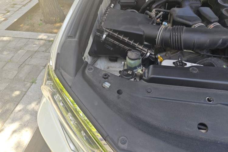 Used Toyota Prado  Engine Bay Right
