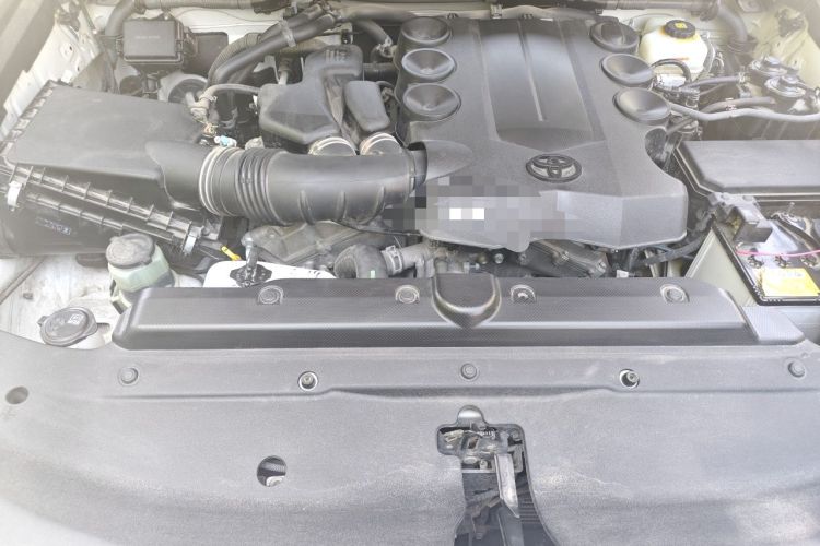 Used Toyota Prado  Engine Bay