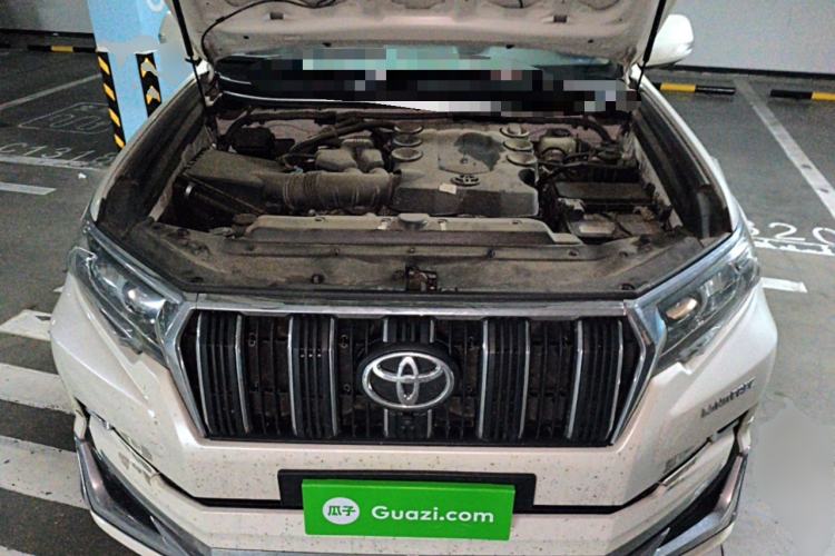 Used Toyota Prado 2020 4.0L TX-L Middle East Engine Bay