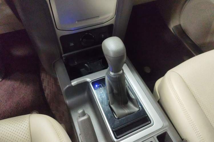Used Toyota Prado  Gear Lever