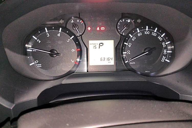 Used Toyota Prado 2020 4.0L TX-L Middle East Odometer Close Up