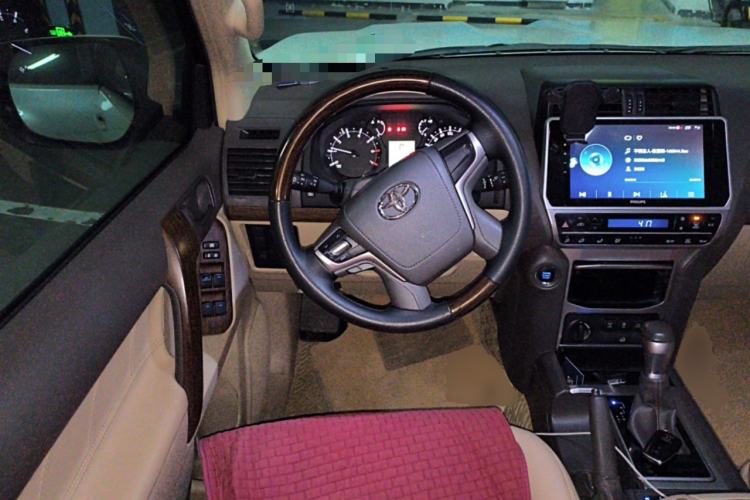 Used Toyota Prado 2020 4.0L TX-L Middle East Steering Wheel