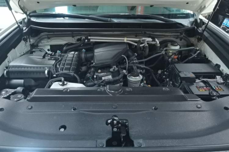 Used Toyota Prado 2022 2.7L Gasoline TX Trim Aluminum Wheels Low-Roof Configuration Base Version – Middle East Engine Bay