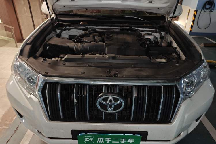Used Toyota Prado  Engine Bay