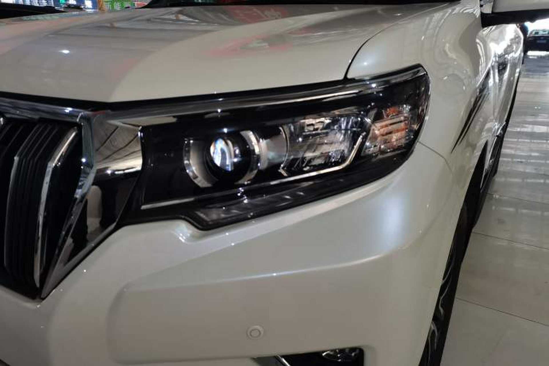 Used Toyota Prado  Left Front Headlight
