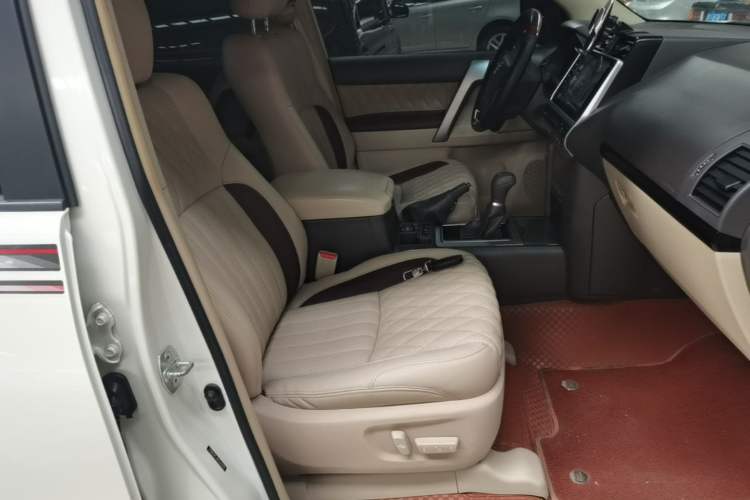 Used Toyota Prado 2022 2.7L Gasoline TX Trim Aluminum Wheels Low-Roof Configuration Base Version – Middle East Right Front Seat